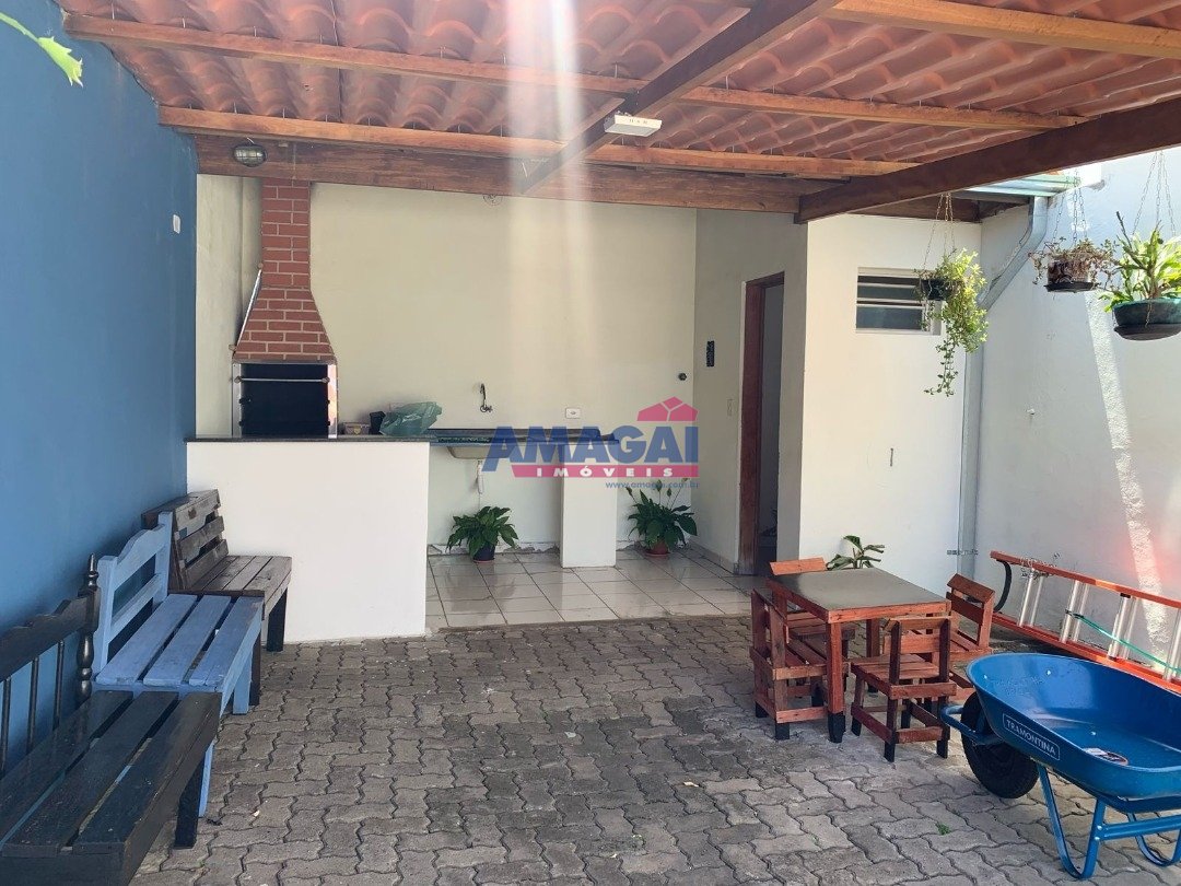 Casa em Condomínio 130848