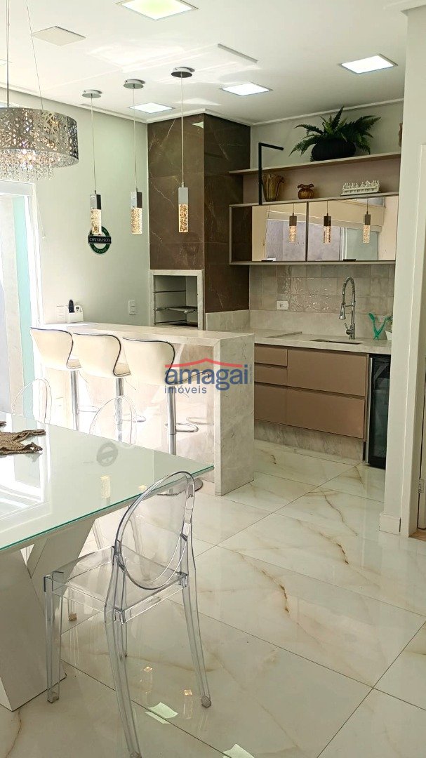 Casa em Condomínio 136333