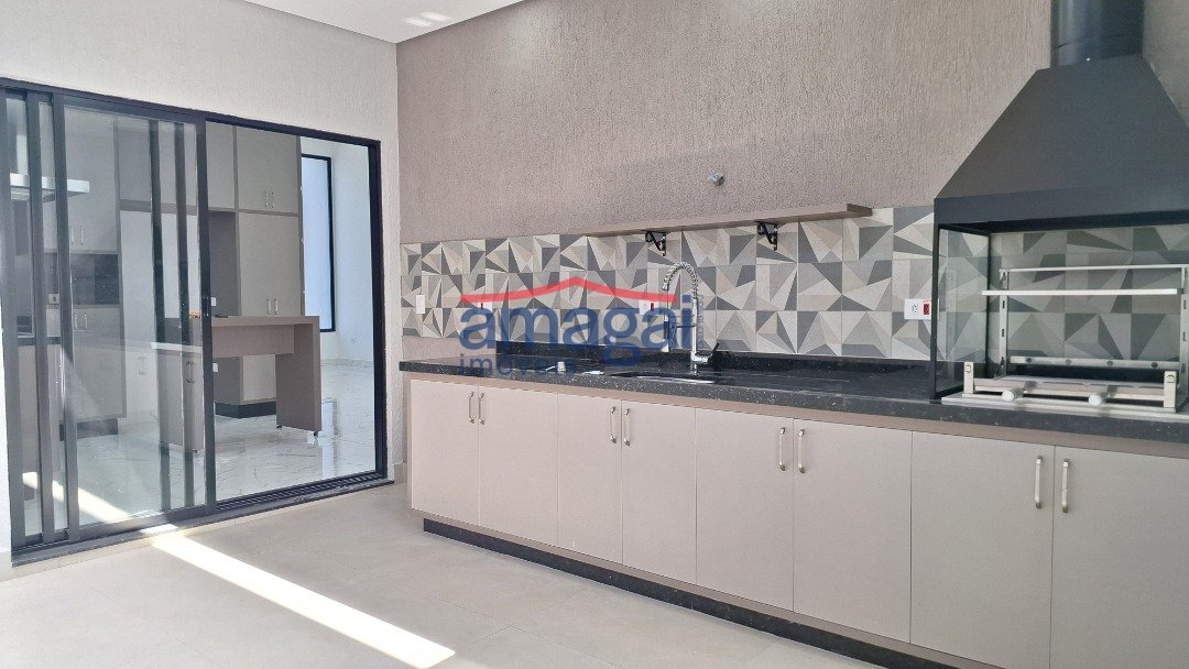 Casa em Condomínio 139634